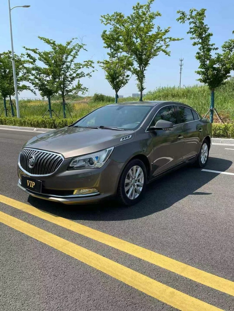 徐州16年别克君越2