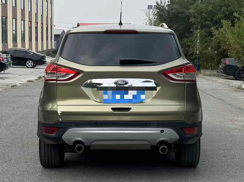 青岛13年福特翼虎6