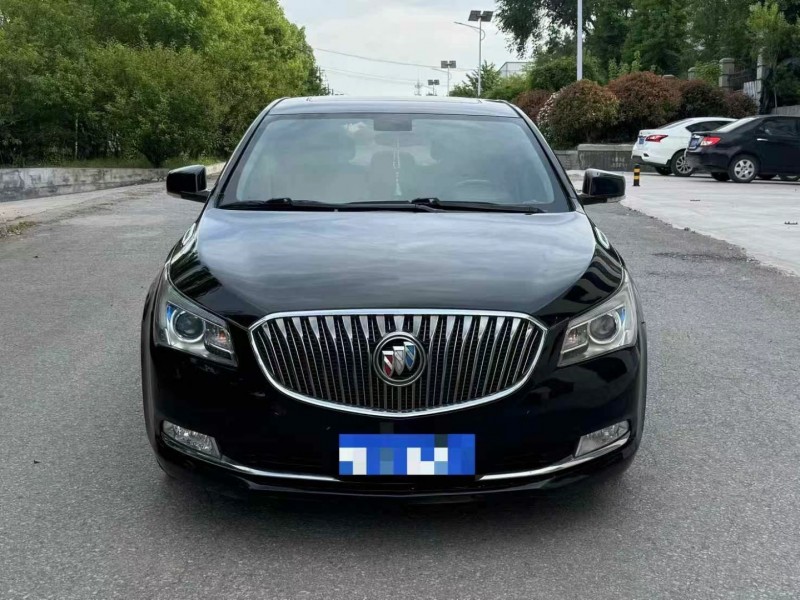 青岛15年别克君越1