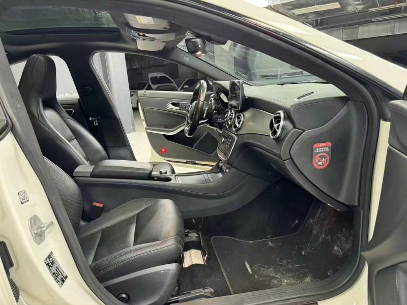 成都15年奔驰CLA6