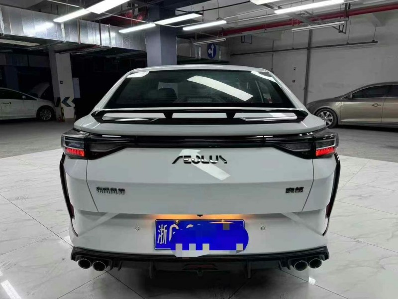 成都22年东风奕炫8