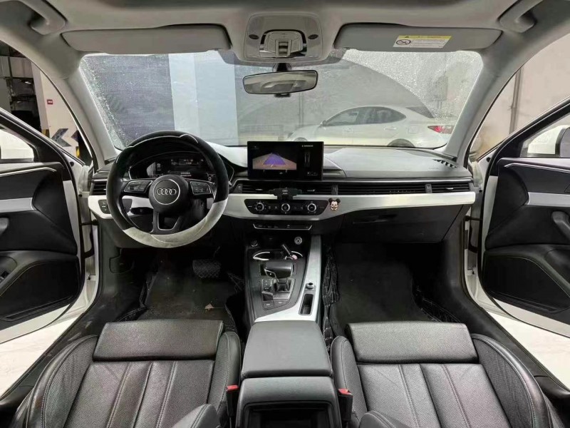 成都21年奥迪A4L4