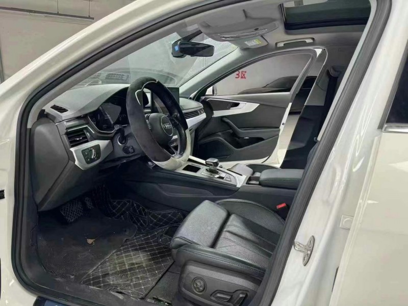 成都21年奥迪A4L8