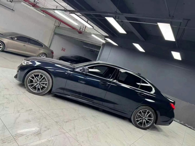 成都22年宝马3系3