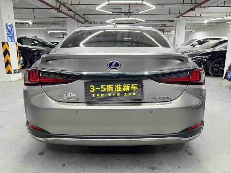 广州22年雷克萨斯ES3