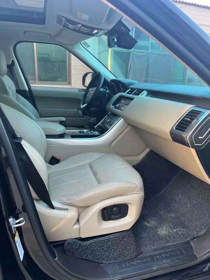 保定17年路虎揽胜运动4