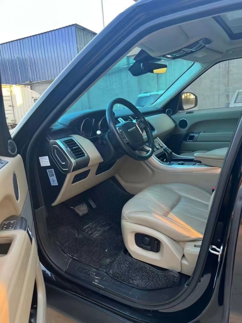 保定17年路虎揽胜运动5