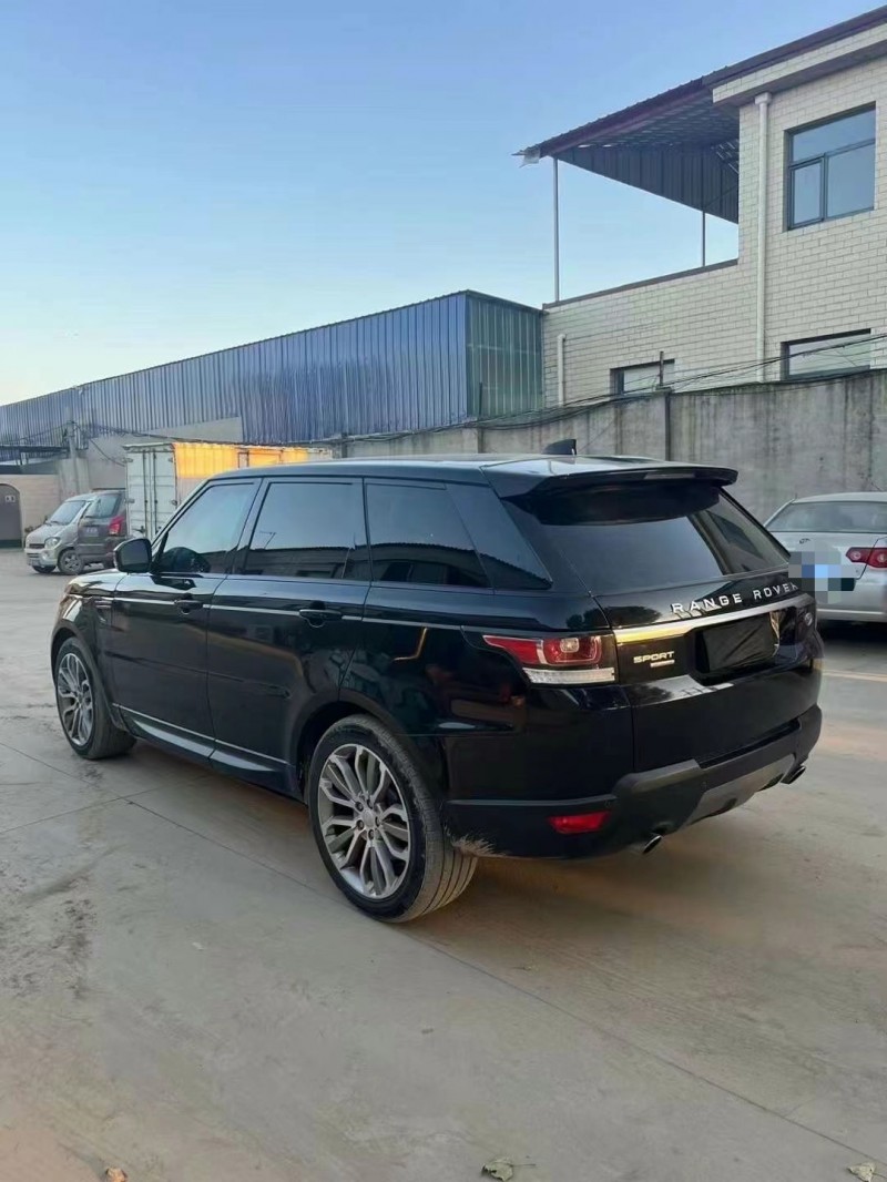 保定17年路虎揽胜运动7