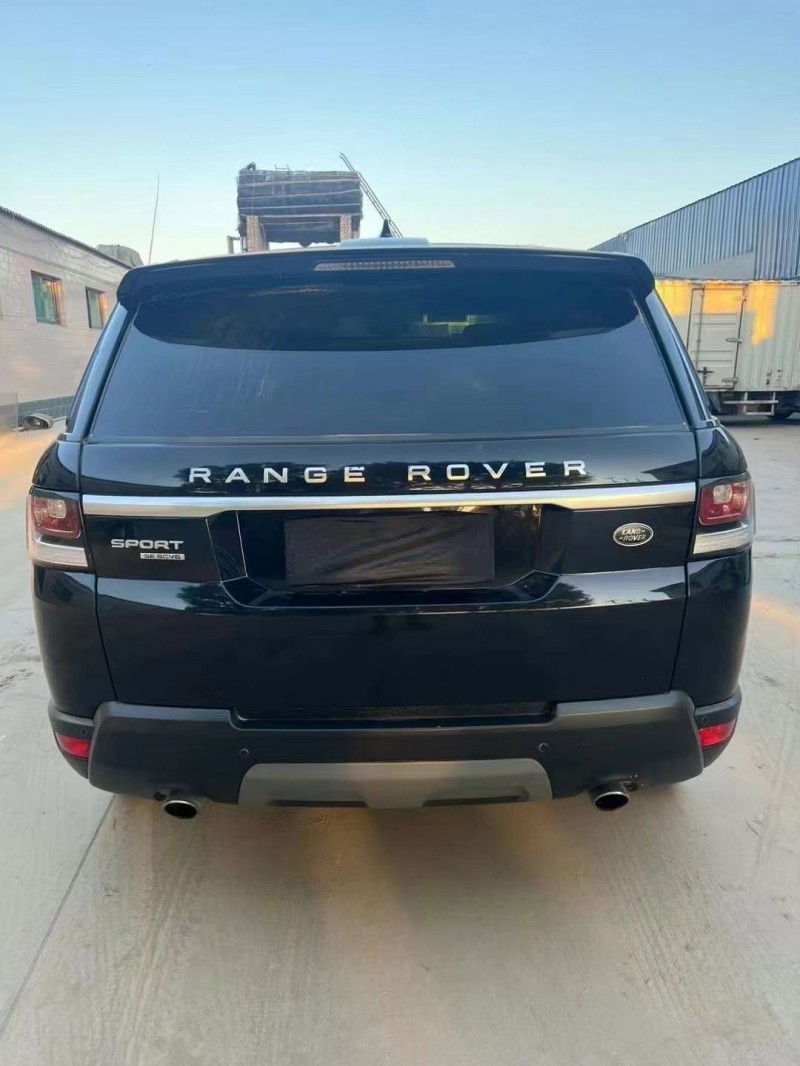 保定17年路虎揽胜运动9