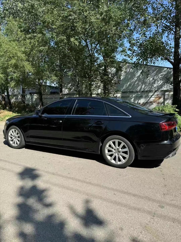 成都19年奥迪A6L5