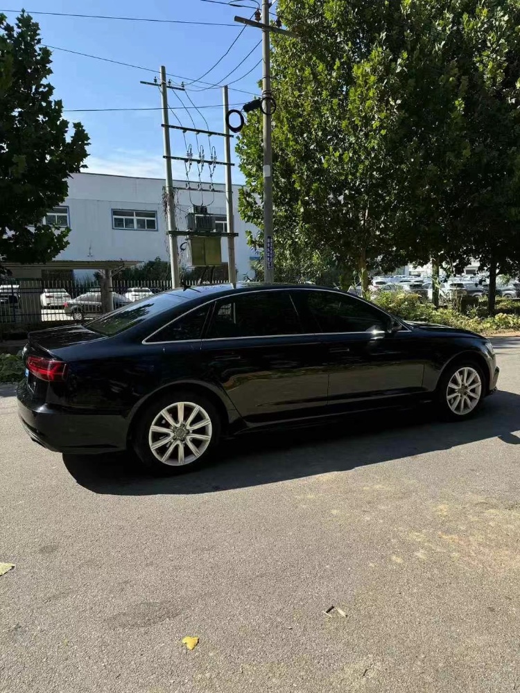成都19年奥迪A6L6