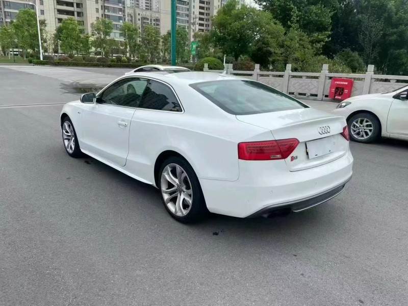 徐州12年奥迪S56