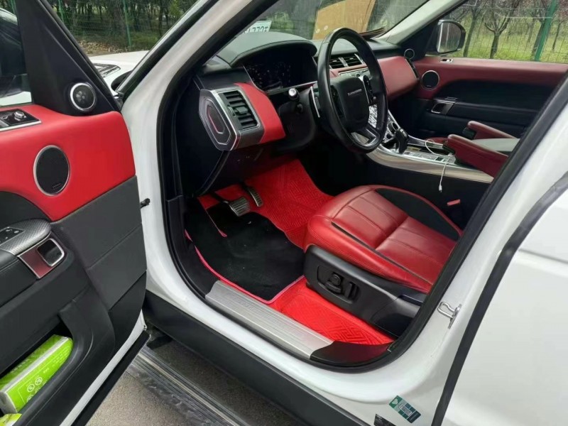 徐州19年路虎揽胜运动3