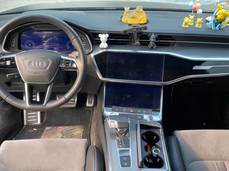 济宁19年奥迪A6L3