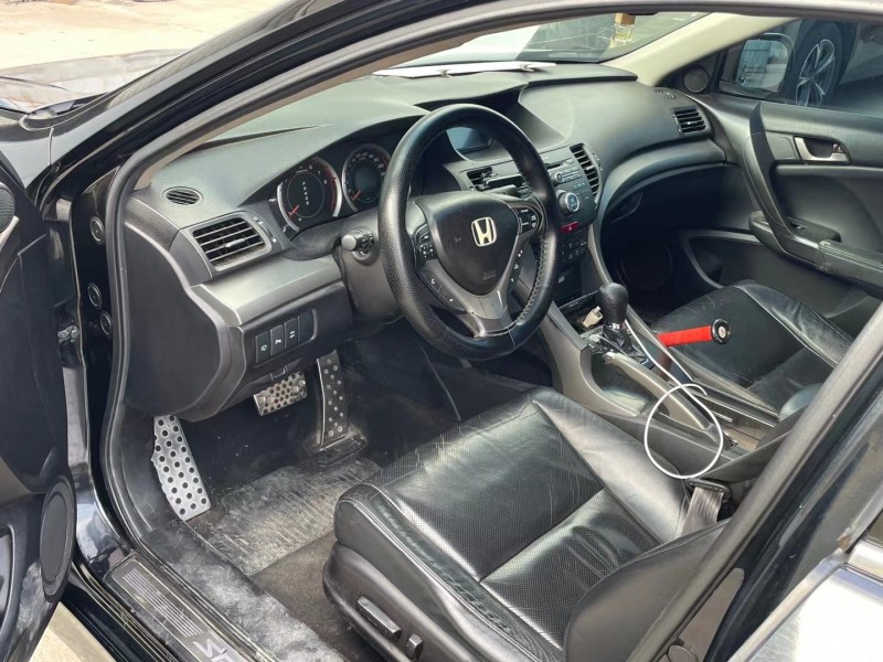 济宁11年本田思铂睿5