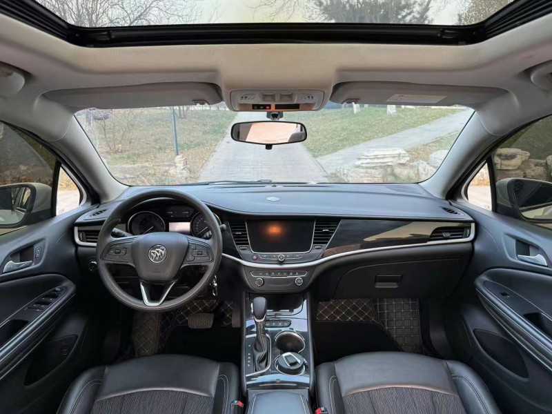 邢台22年别克威朗8