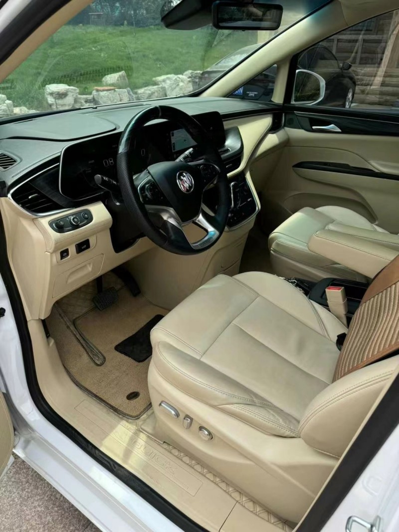 邢台22年别克GL84