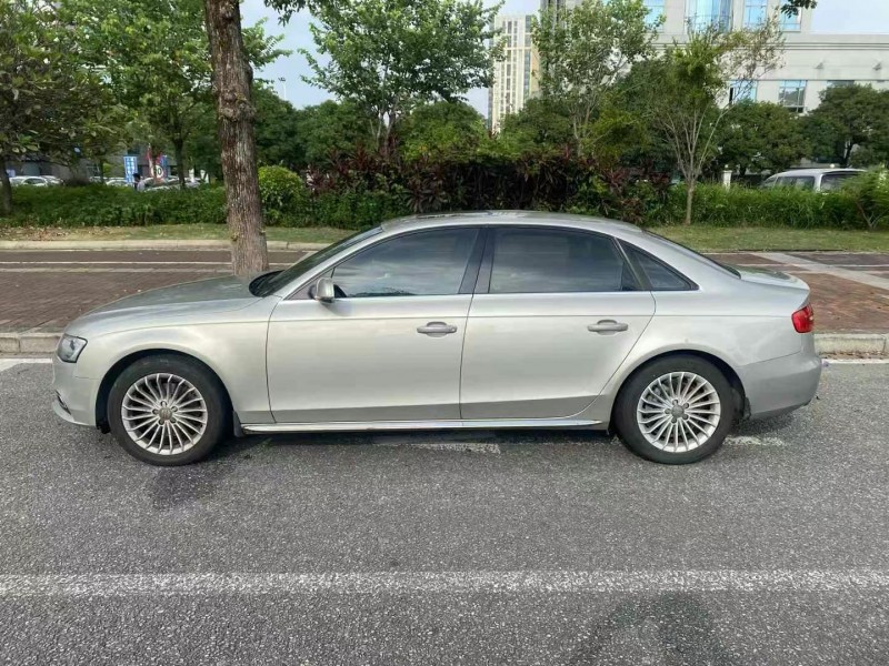 东莞16年奥迪A4L3