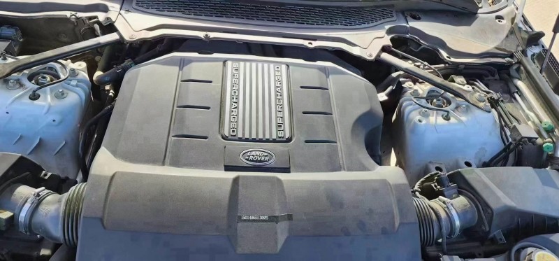 深圳15年路虎揽胜运动8