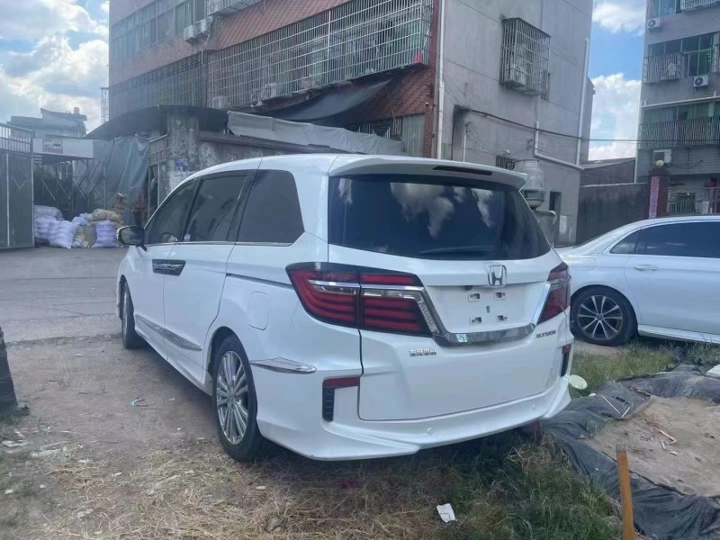 潍坊18年本田艾力绅9