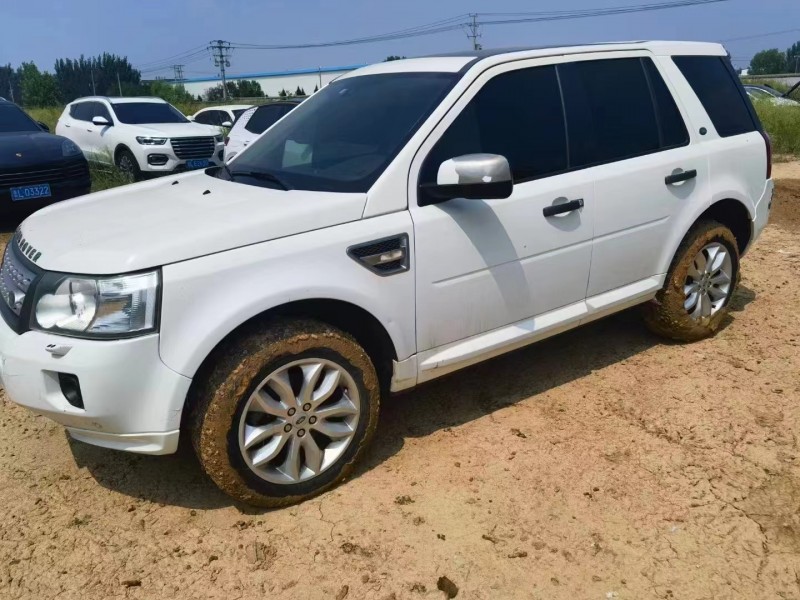 青岛11年路虎神行者3