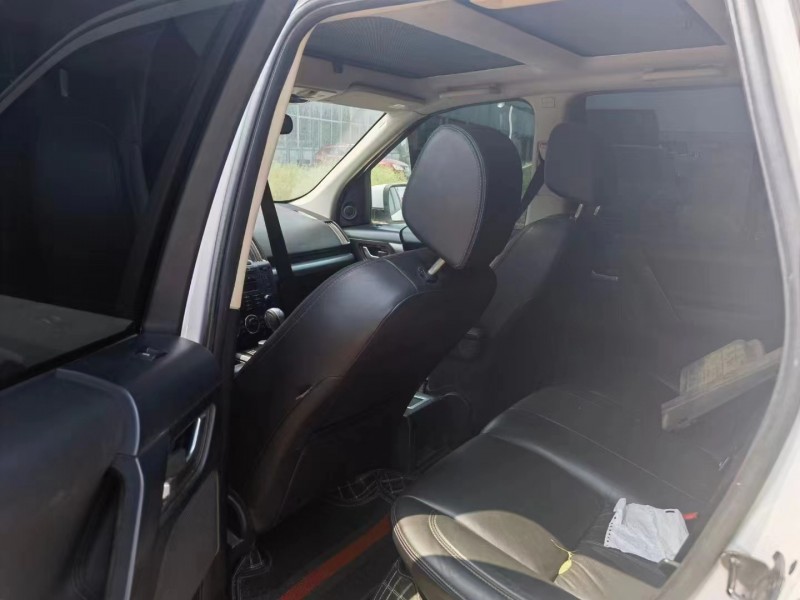 青岛11年路虎神行者4