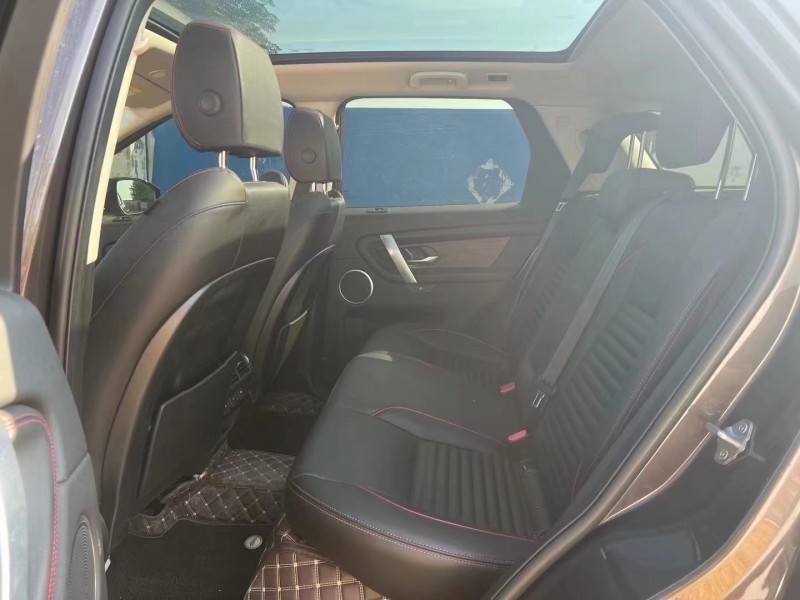 青岛23年路虎发现4