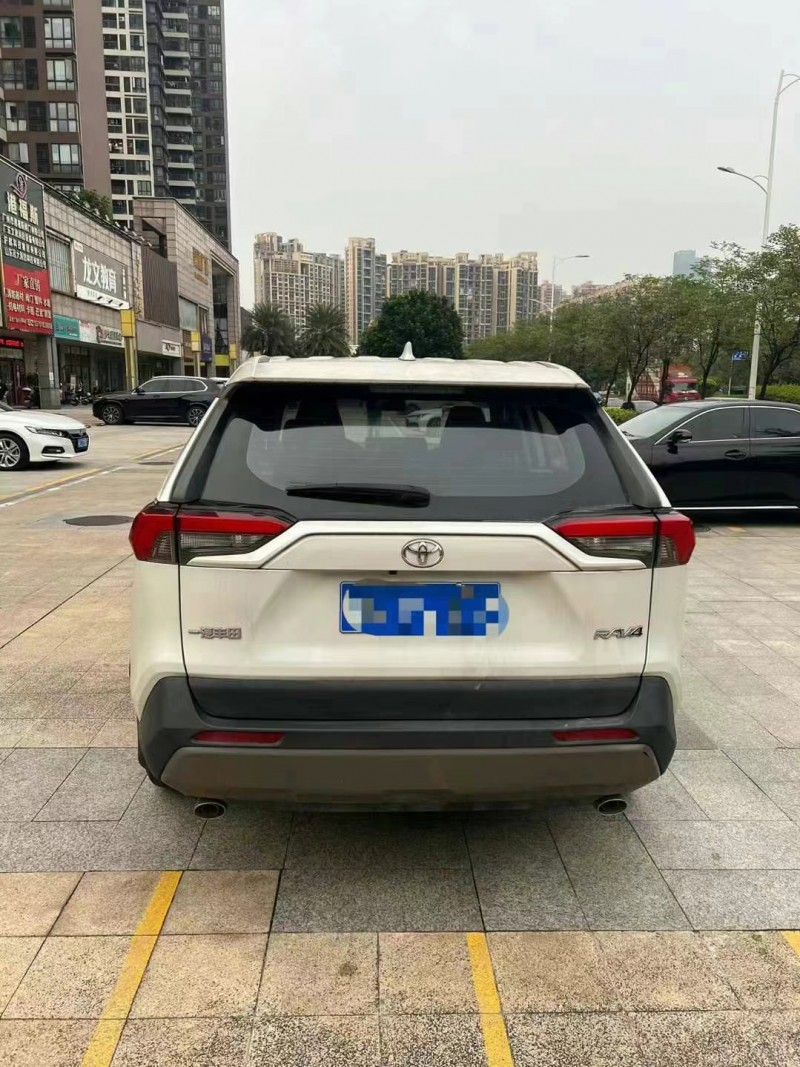 佛山22年丰田RAV4荣放2