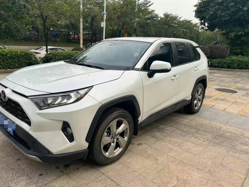佛山22年丰田RAV4荣放3