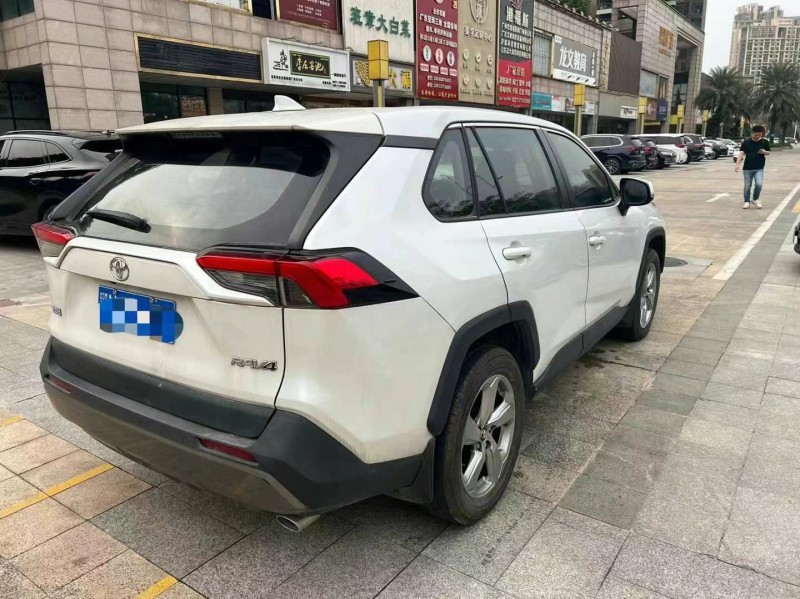 佛山22年丰田RAV4荣放5