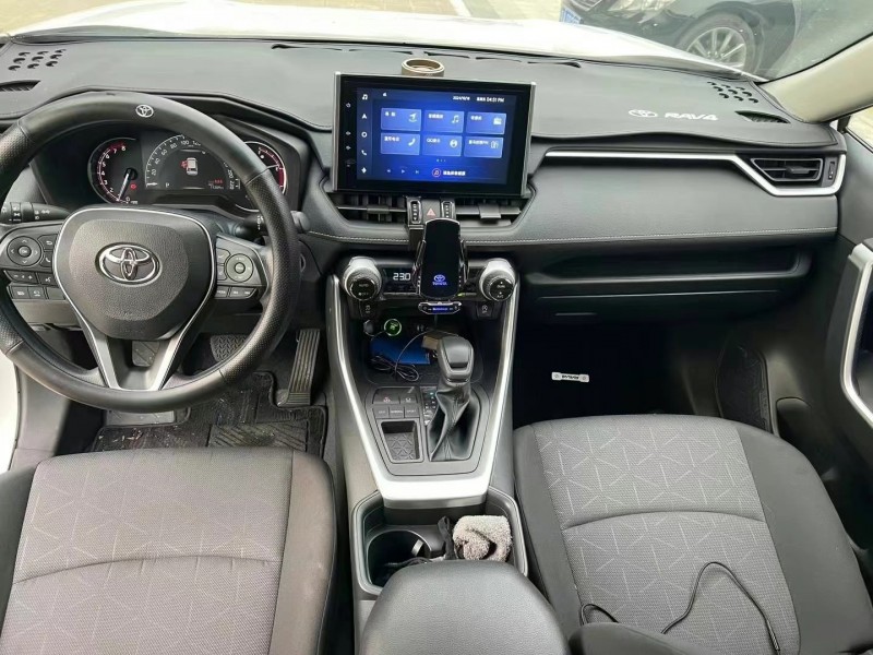 佛山22年丰田RAV4荣放8