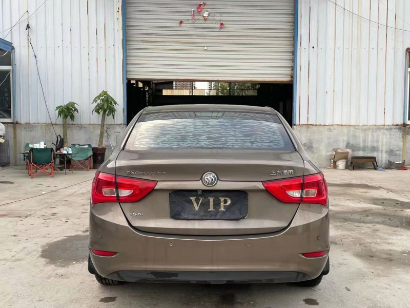 济宁16年别克英朗9