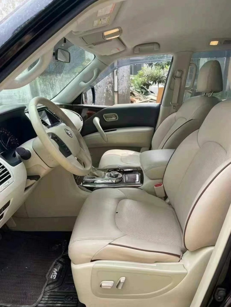 威海18年日產途樂5