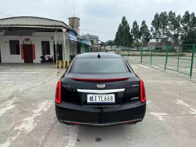 南寧17年凱迪拉克XTS4