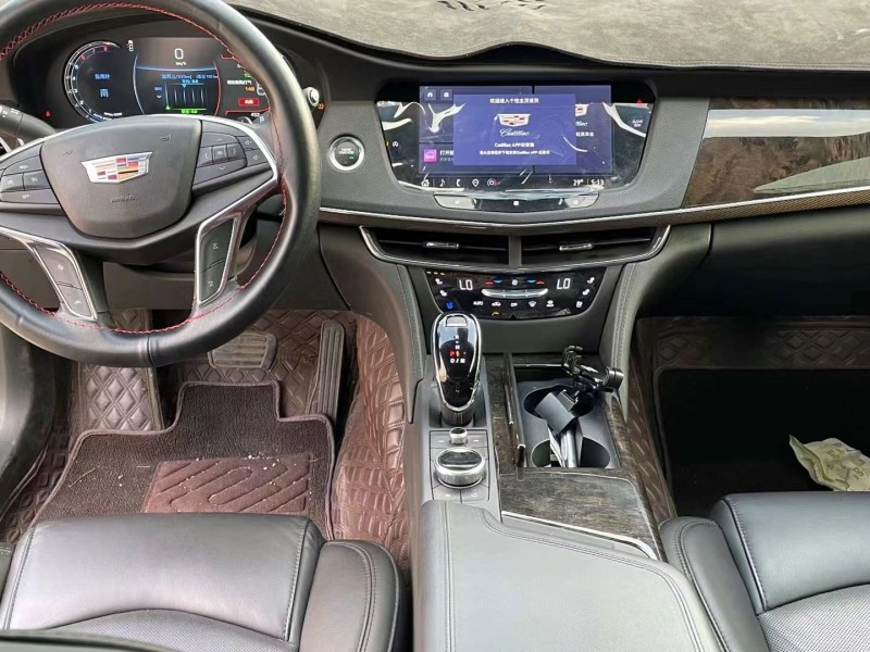 济宁21年凯迪拉克CT66