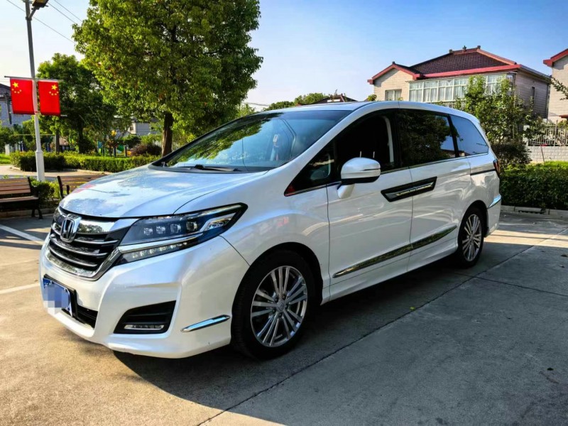 徐州18年本田艾力绅3