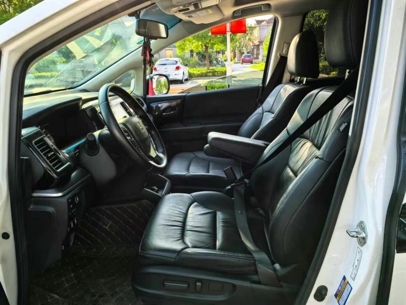 徐州18年本田艾力绅4