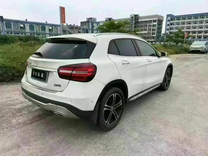 广州18年奔驰GLA4