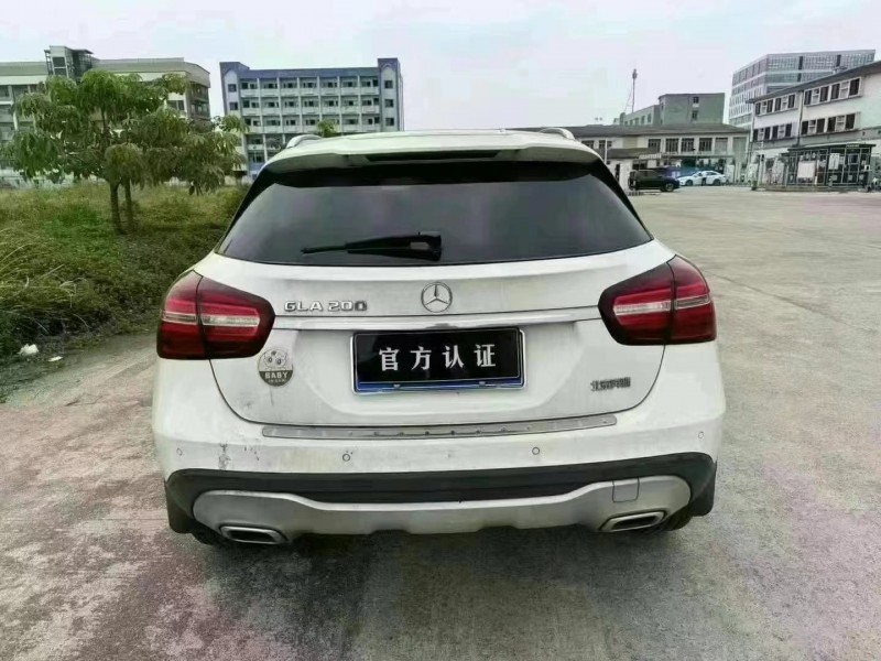广州18年奔驰GLA9