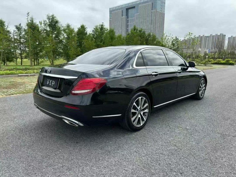 徐州17年奔驰E8