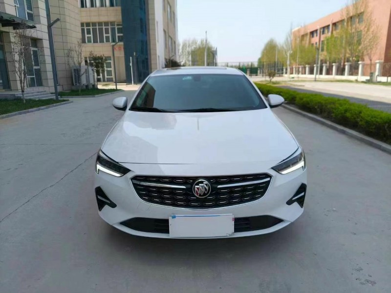 郑州22年别克君威1