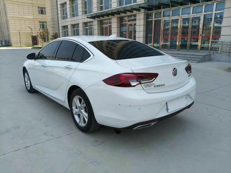 郑州22年别克君威6