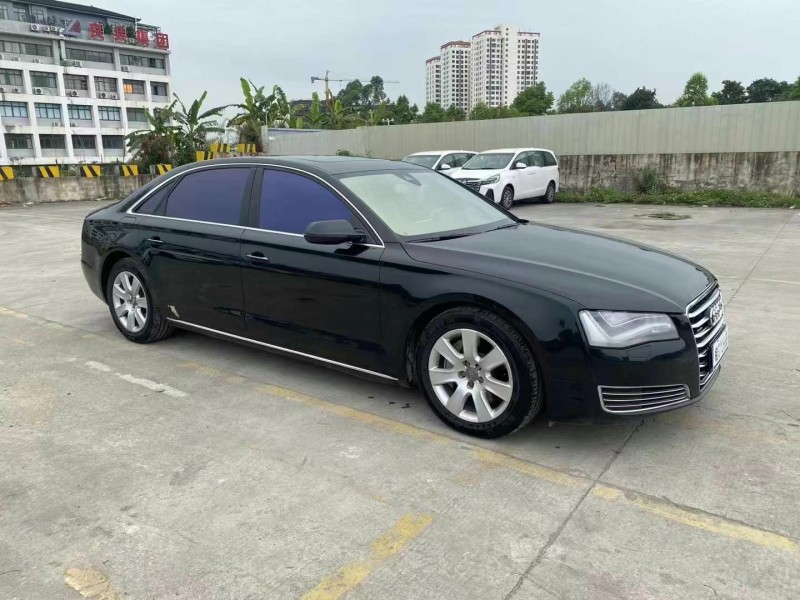南寧13年奧迪A8L2