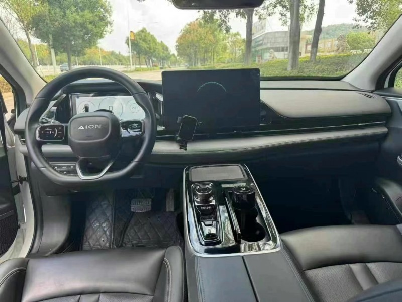 邵阳23年传祺埃安S6