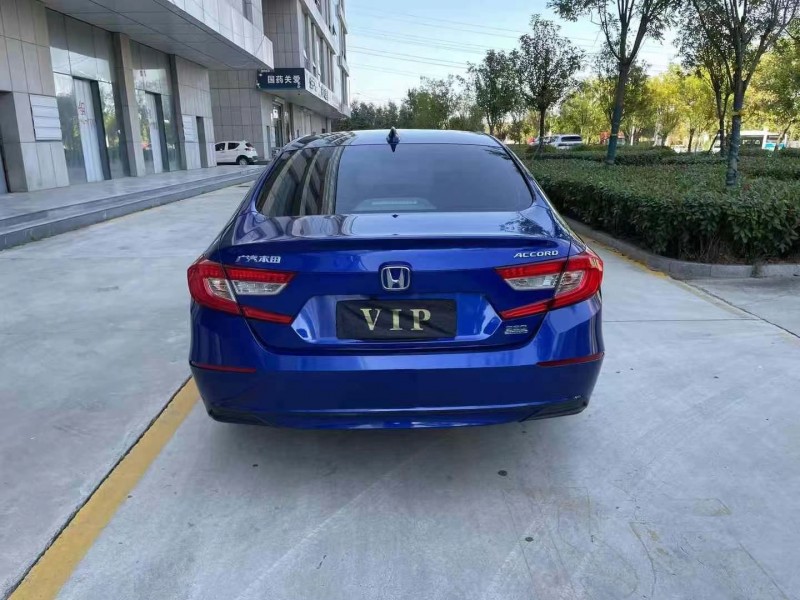 济宁19年本田雅阁9