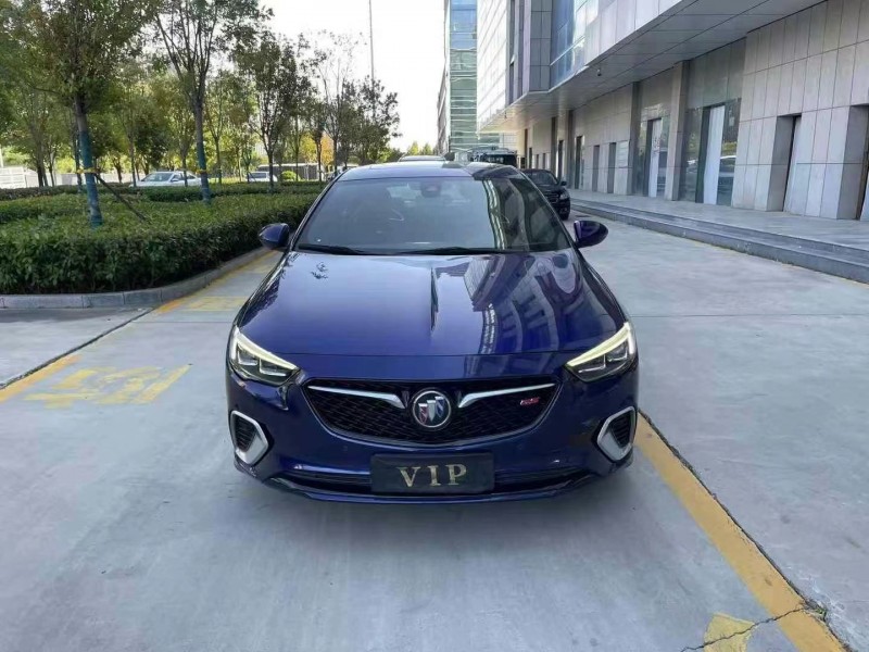 济宁18年别克君威1