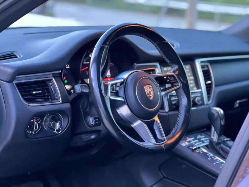 汕頭14年保時捷Macan6