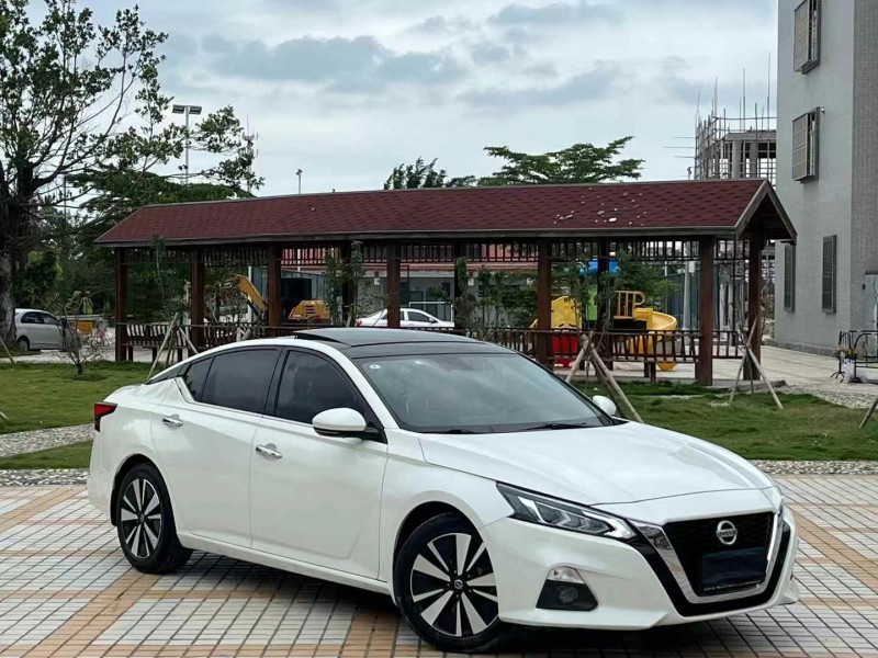 汕頭21年日產天籟2