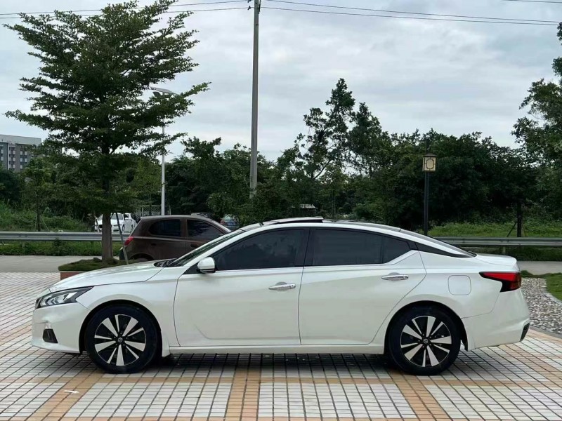 汕頭21年日產天籟3