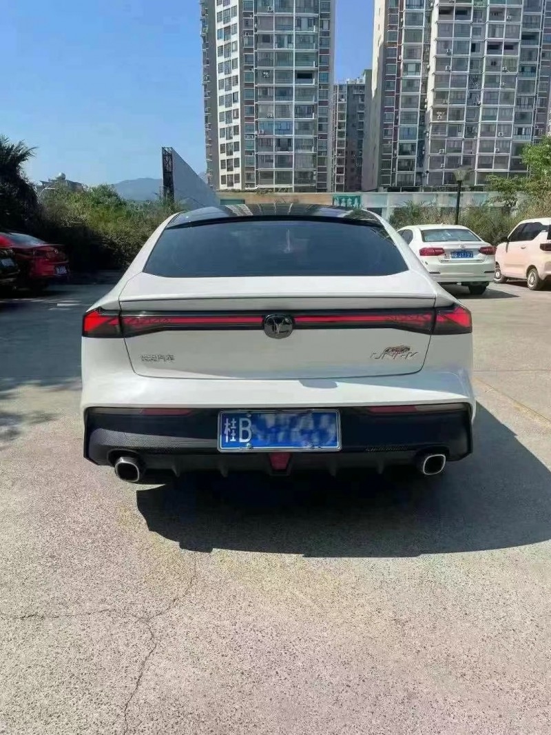 潍坊23年长安汽车UNI-V6